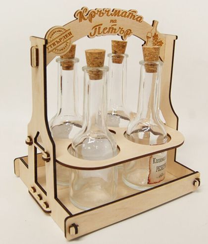 Стойка с 4 юзчета и надпис