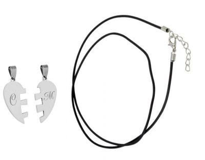 Медальон с гравиране разделено сърце