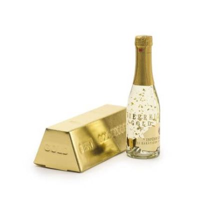 Шампанско със златни частици